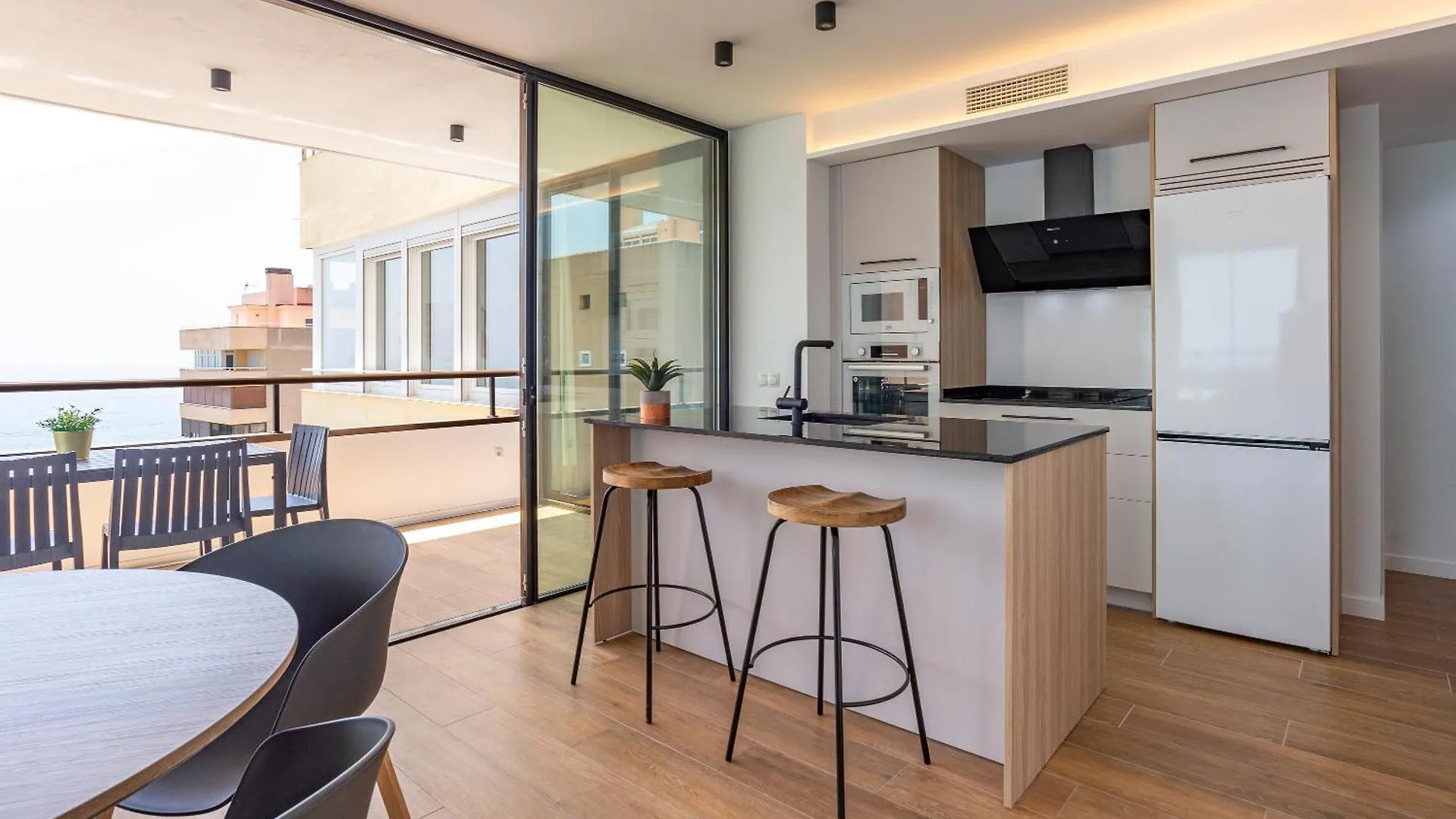 Playamar Waterfront Exclusive Apartment And Views Tower 2 Fl 14 Torremolinos Spanien